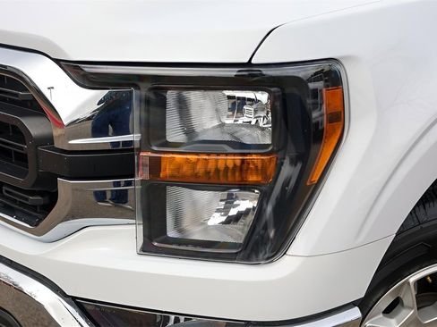 Used 2023 Ford F150 XLT image 3