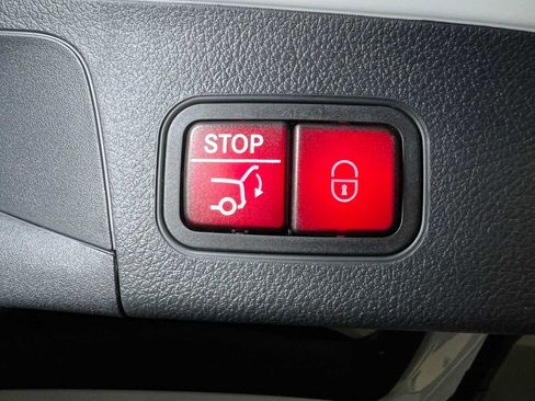 Certified 2025 Mercedes-Benz GLA 250 GLA 250 image 16