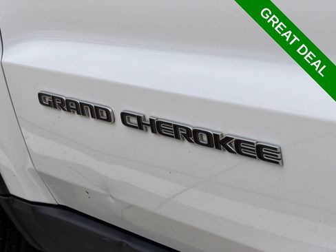 Used 2021 Jeep Grand Cherokee Limited w/ Premium Lighting Group AWD/4WD image 11