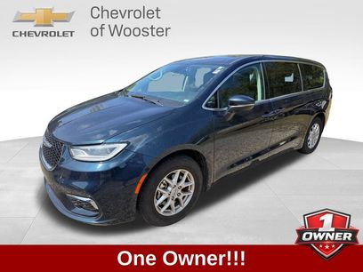 Used 2023 Chrysler Pacifica Touring-L