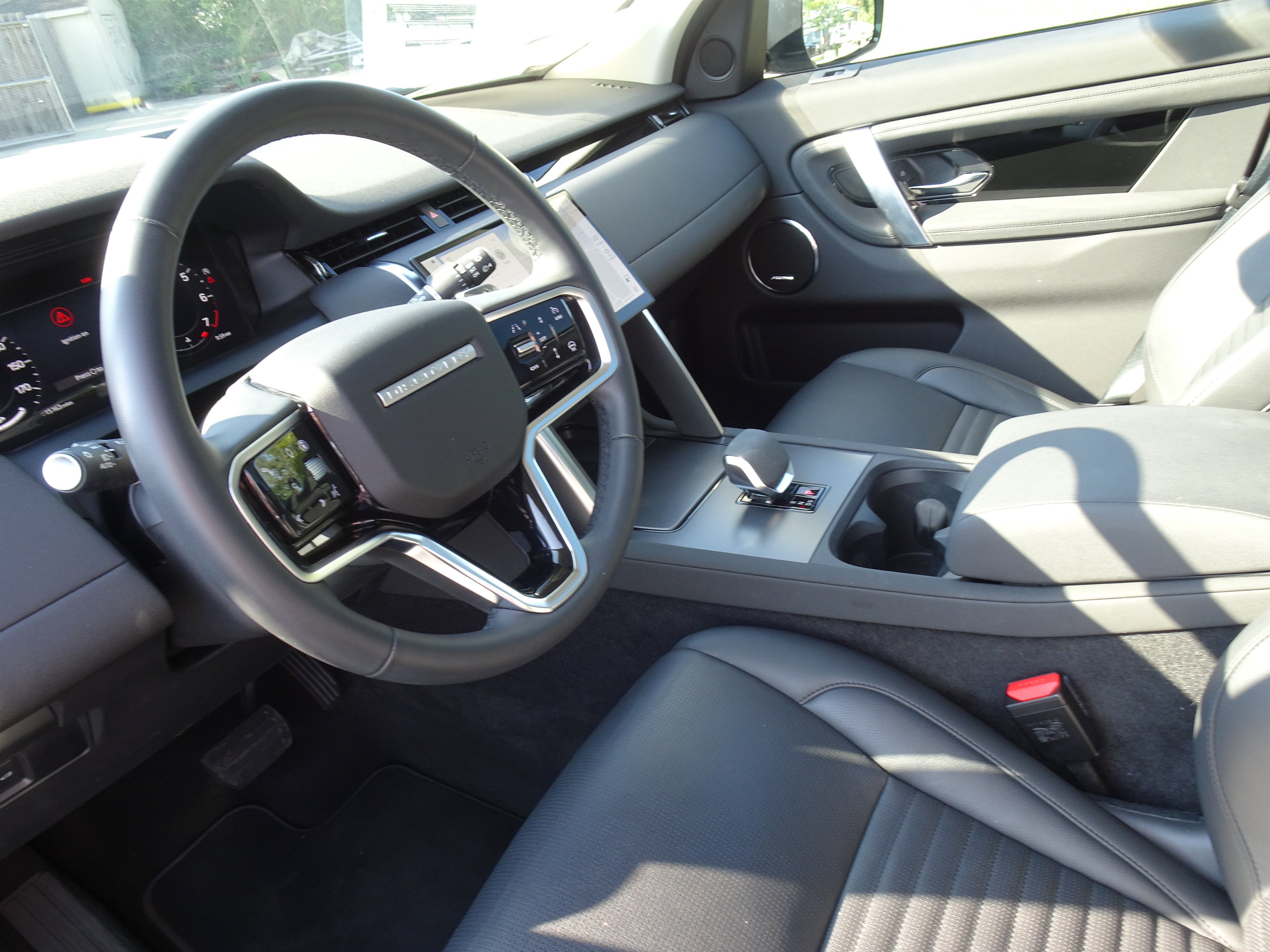 Certified 2025 Land Rover Discovery Sport S AWD/4WD image 14