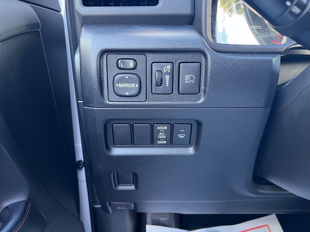 Used 2024 Toyota 4Runner TRD Off-Road Premium AWD/4WD image 21