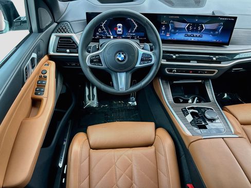 Used 2024 BMW X5 sDrive40i w/ M Sport Package RWD image 24