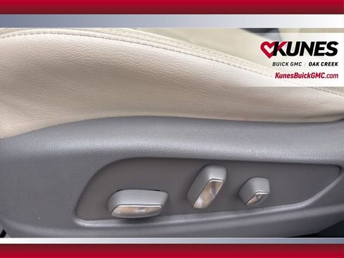 Used 2021 Cadillac XT6 Premium Luxury w/ LPO, Floor Liner Package image 11