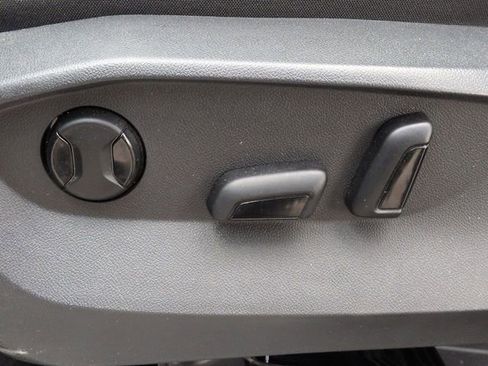 Used 2022 Volkswagen Tiguan SE R-Line AWD/4WD image 19