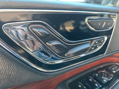 Used 2024 Lincoln Navigator Reserve image 26