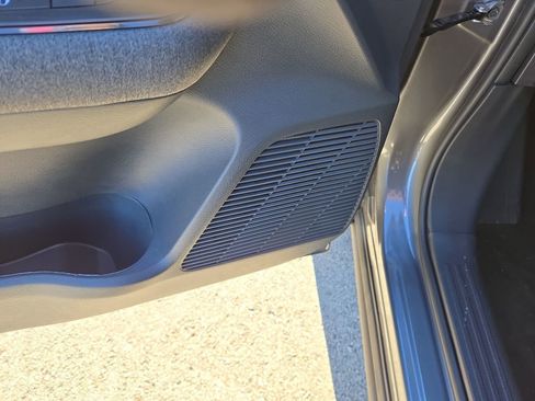 New 2026 Nissan Kicks SV w/ SV Premium Package FWD image 32