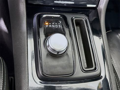 Used 2023 Chrysler 300 S image 11