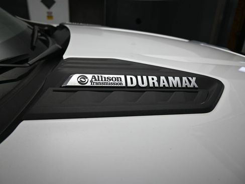 Used 2024 Chevrolet Silverado 2500 LT w/ Convenience Package image 50