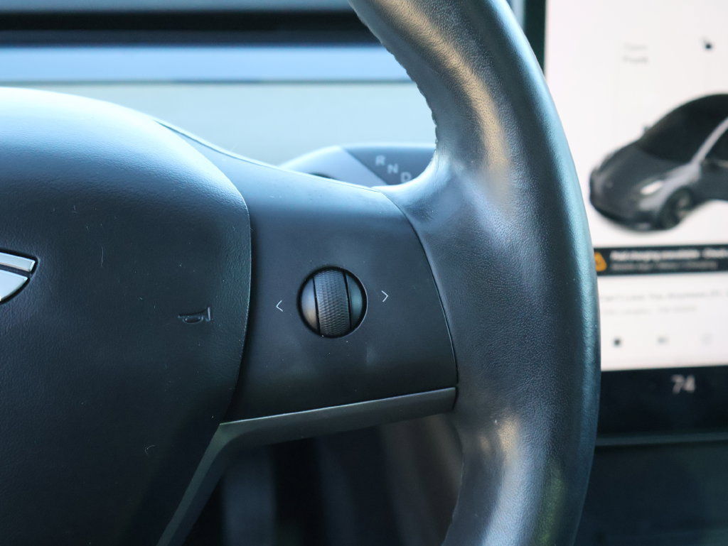 Used 2018 Tesla Model 3 RWD image 26