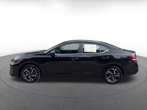 Used 2025 Nissan Sentra SV FWD image 9
