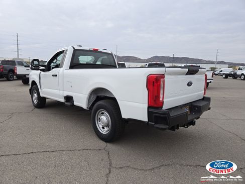 New 2025 Ford F250 XL image 3