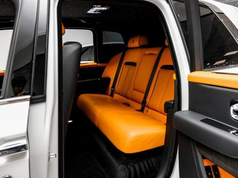 Used 2022 Rolls-Royce Cullinan AWD/4WD image 54