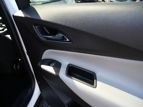 Used 2019 Chevrolet Equinox LT AWD/4WD image 33