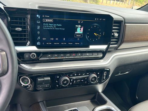 Used 2024 Chevrolet Silverado 1500 High Country w/ High Country Premium Package image 25