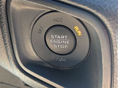 Used 2024 Jeep Wrangler Willys image 20