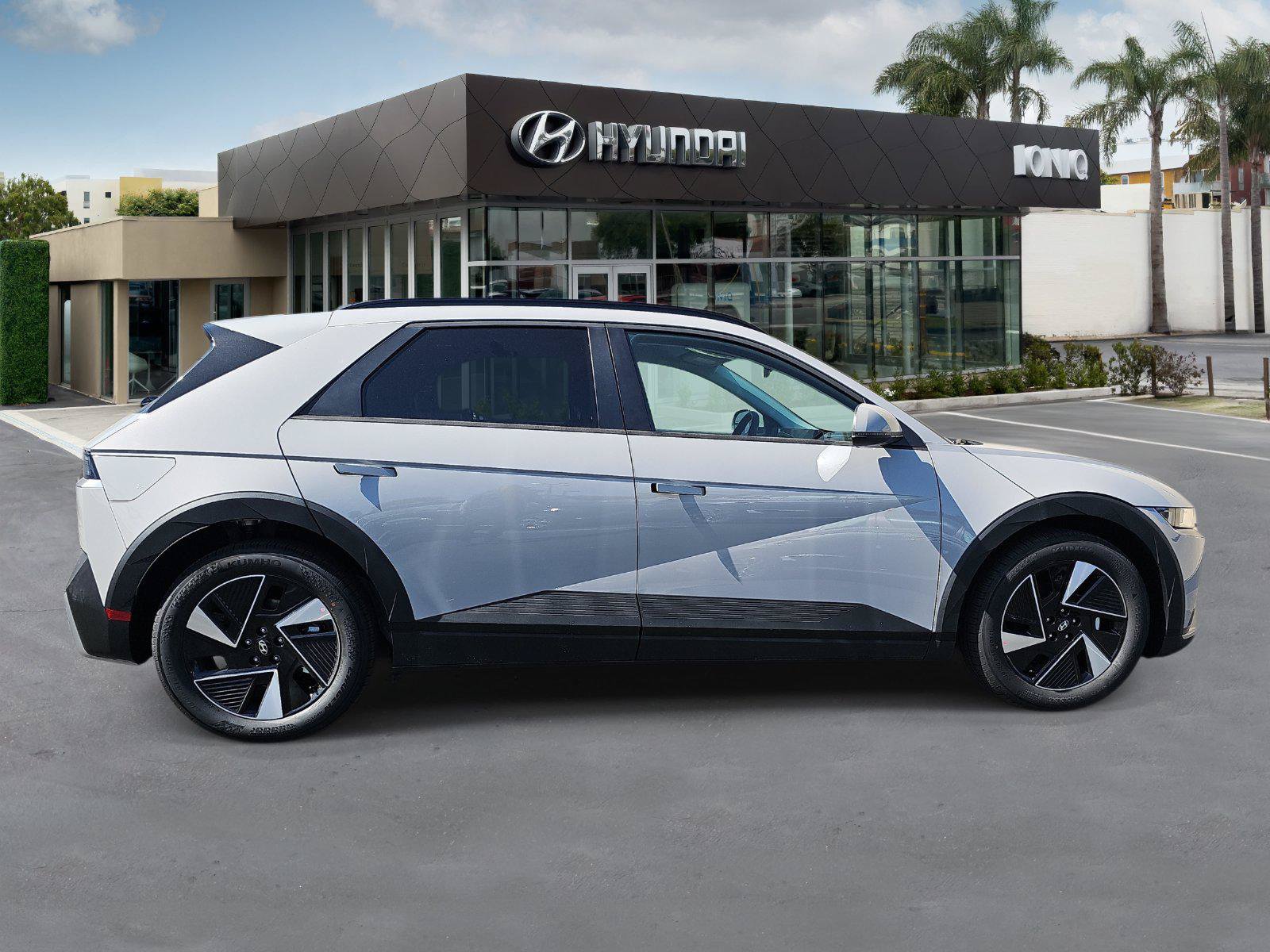 New 2027 Hyundai Ioniq 5 SEL RWD image 2