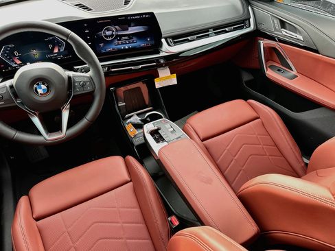 New 2027 BMW X1 xDrive28i w/ Convenience Package AWD/4WD image 17