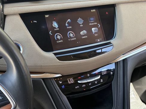 Used 2017 Cadillac XT5 Platinum AWD/4WD image 26