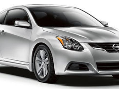 Used 2011 Nissan Altima 2.5 S w/ 2.5S Premium Pkg FWD image 1