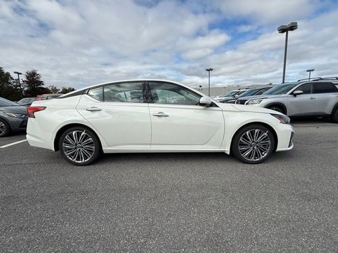 New 2025 Nissan Altima 2.5 SL image 4