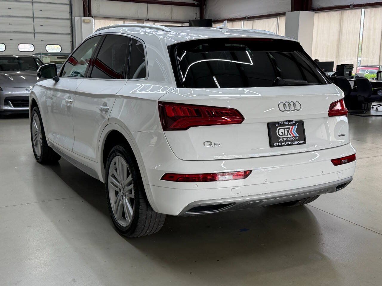 Used 2020 Audi Q5 2.0T Premium Plus w/ Premium Plus Package AWD/4WD image 4
