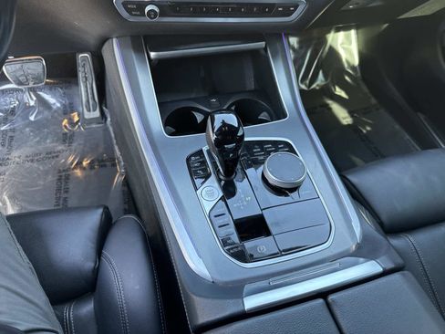 Used 2022 BMW X5 xDrive40i w/ M Sport Package image 27