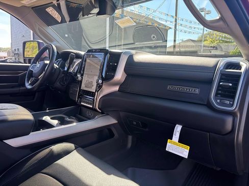 Used 2024 RAM 3500 Laramie AWD/4WD image 29