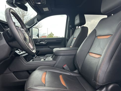 Used 2024 GMC Sierra 2500 AT4 w/ AT4 Preferred Package image 24