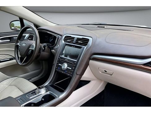 Used 2017 Ford Fusion Platinum FWD image 47