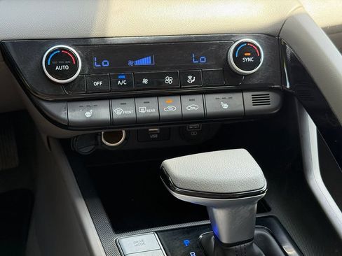 Used 2023 Hyundai Elantra Blue FWD image 19
