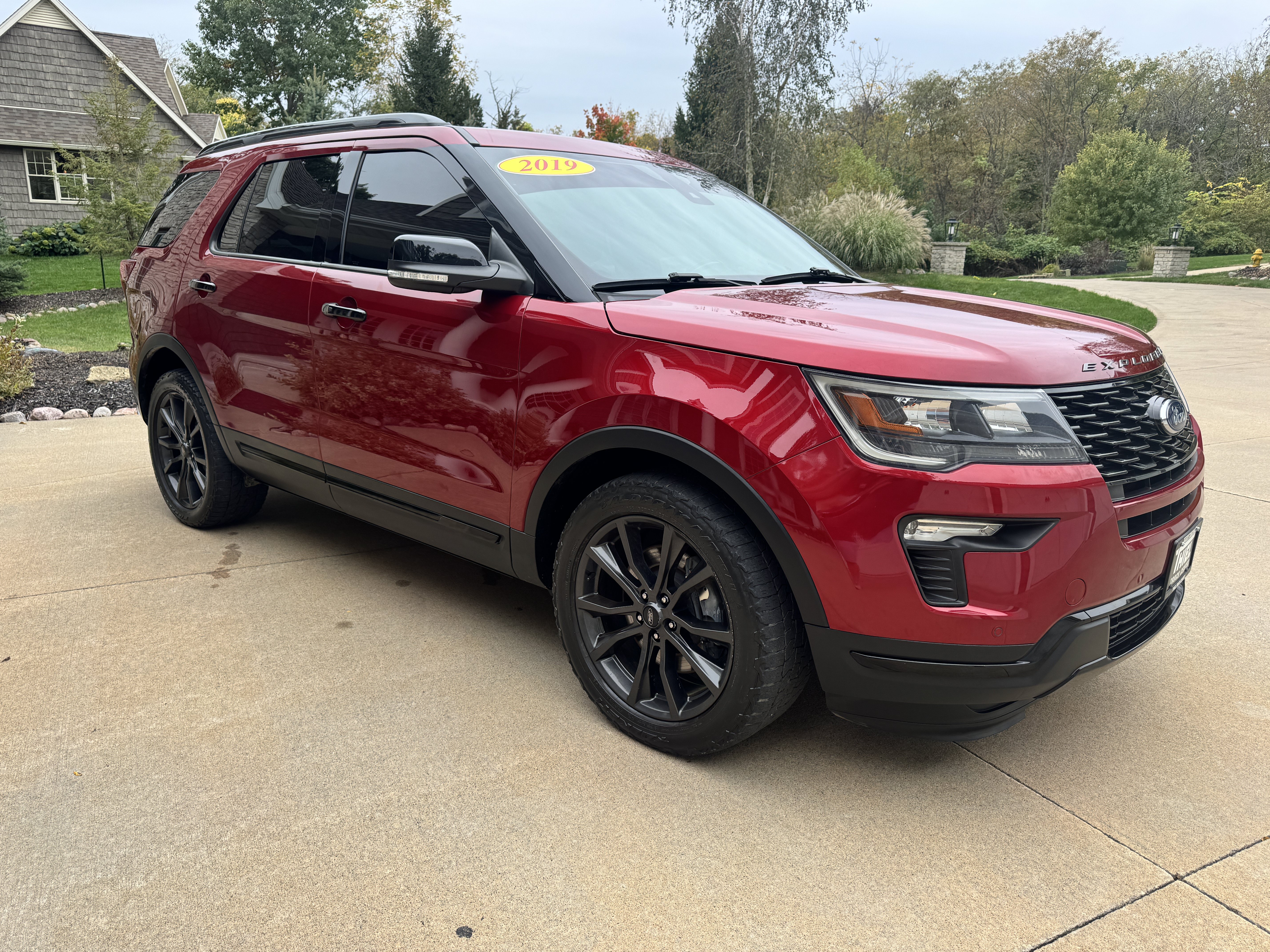 Used 2019 Ford Explorer Sport w/ Ford Safe & Smart Package AWD/4WD image 6