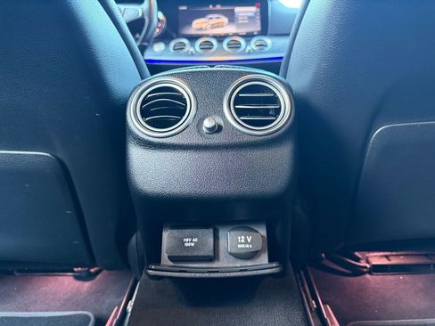 Used 2018 Mercedes-Benz E 300 4MATIC w/ Premium 1 Package image 31