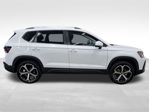 New 2025 Volkswagen Taos SEL AWD/4WD image 4