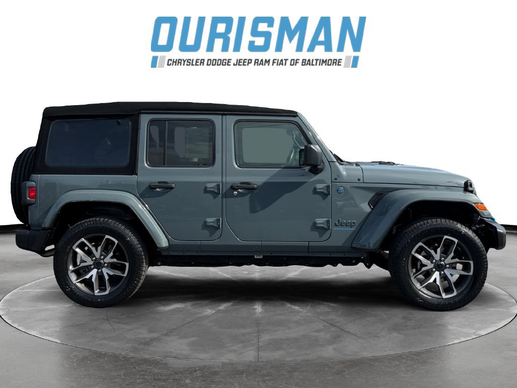 Used 2024 Jeep Wrangler Unlimited AWD/4WD image 7