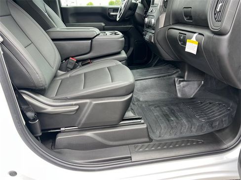 Certified 2025 GMC Sierra 2500 Pro w/ Convenience Package image 13
