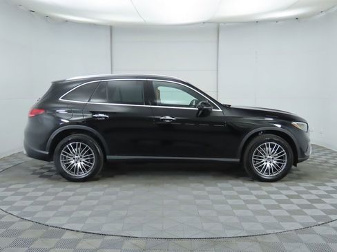 Certified 2026 Mercedes-Benz GLC 300 image 4