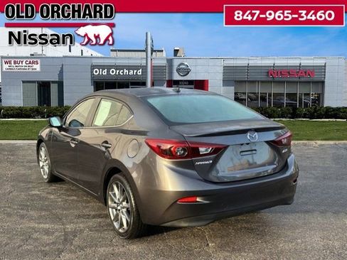 Used 2018 MAZDA MAZDA3 Grand Touring image 6