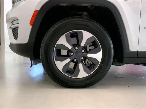 Used 2022 Jeep Grand Cherokee Limited 4xe AWD/4WD image 7