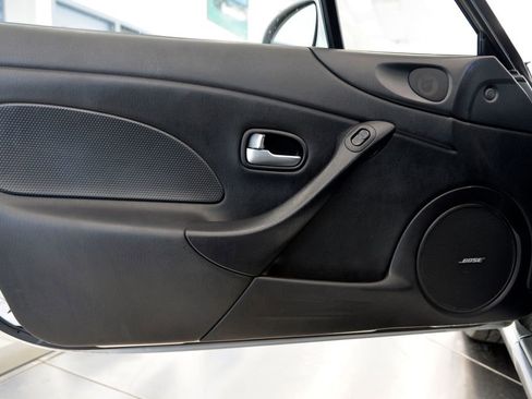 Used 2003 MAZDA MX-5 Miata RWD image 14