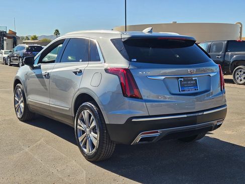 Used 2025 Cadillac XT5 Premium Luxury image 3
