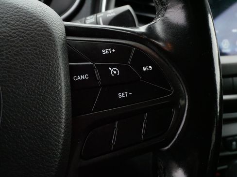 Used 2020 Jeep Cherokee Trailhawk w/ Comfort/Convenience Group image 25