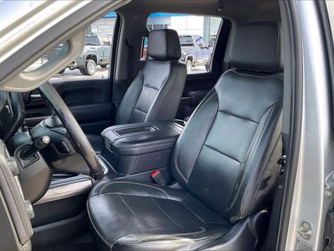 Used 2020 Chevrolet Silverado 2500 LTZ w/ LTZ Texas Edition image 9