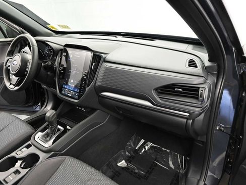 Used 2025 Subaru Forester Premium AWD/4WD image 29