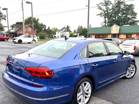 Used 2017 Volkswagen Passat 1.8T SEL Premium image 5