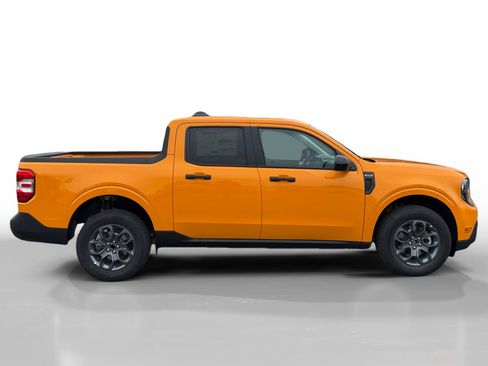 New 2026 Ford Maverick XLT FWD image 6
