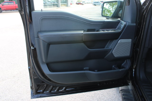 Used 2025 Ford F150 Lariat w/ Equipment Group 501A Mid AWD/4WD image 10