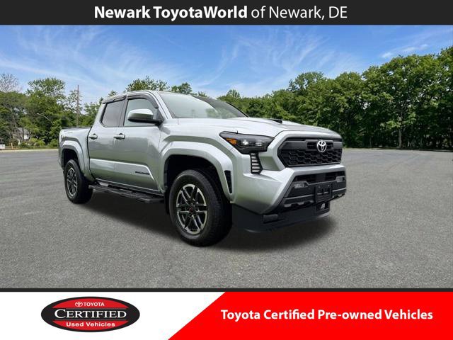 Used 2024 Toyota Tacoma TRD Sport w/ TRD Sport Upgrade Package AWD/4WD image 1