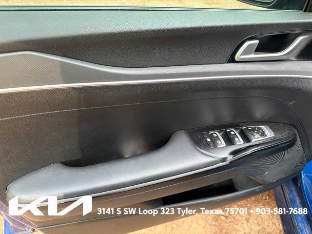 Used 2022 Kia K5 GT-Line FWD image 15