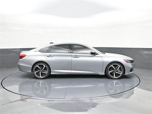 Used 2022 Honda Accord Sport image 24